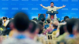 Prabowo minta wartawan keluar
