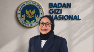 Nanik S. Deyang Mundur